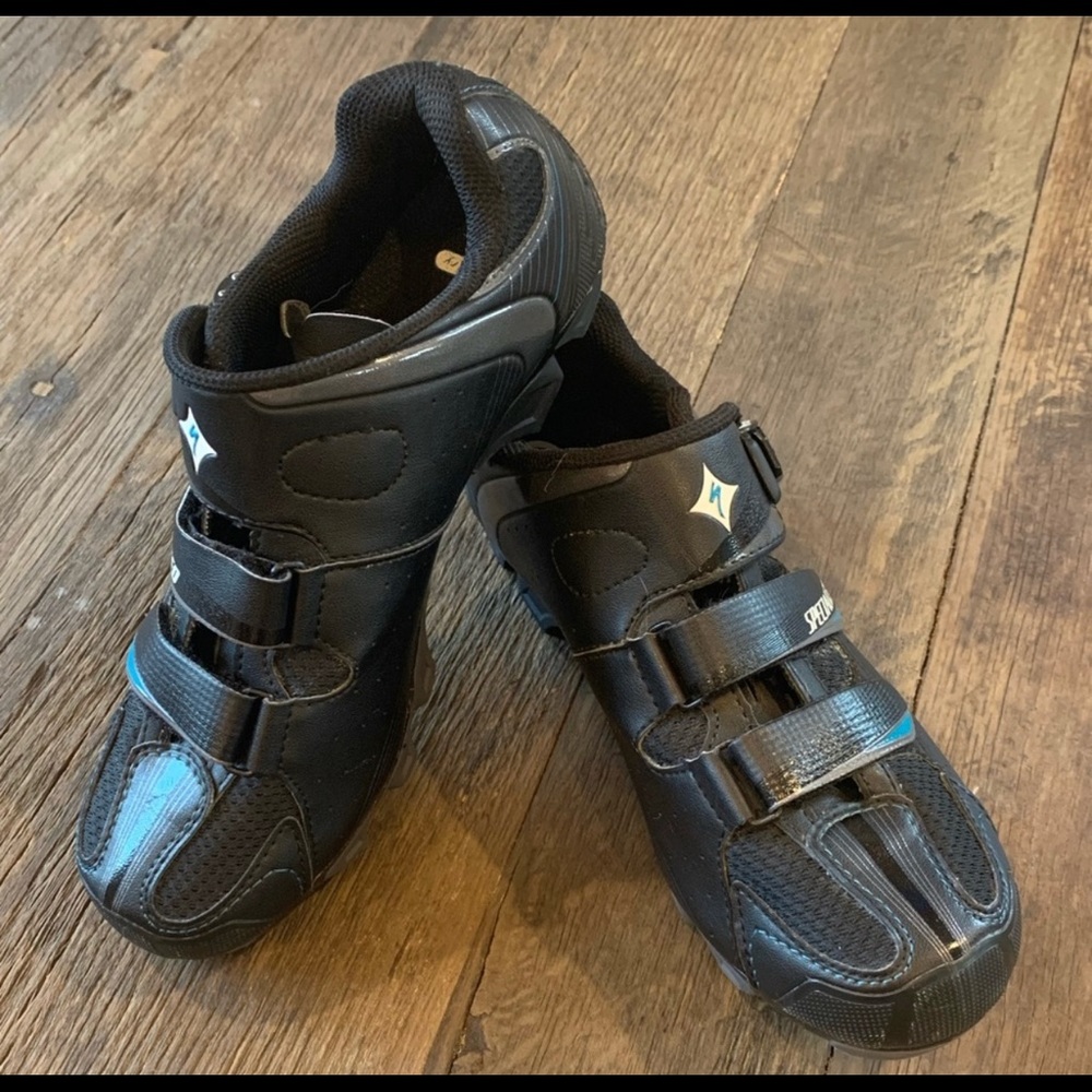 Specialized spin shoes